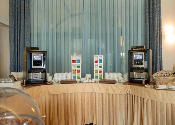 מלון Vela D'oro ***s 3*