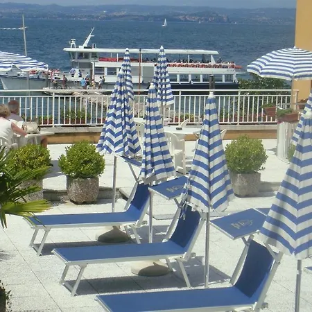 Vela D'oro ***s 酒店