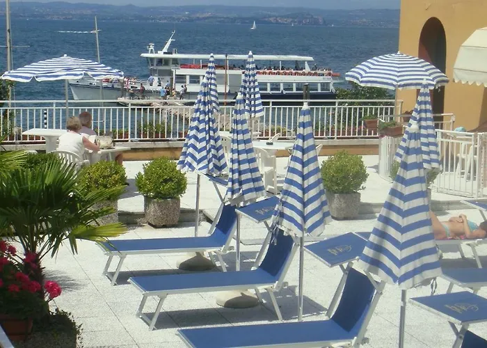 Vela D'oro ***s Hotell